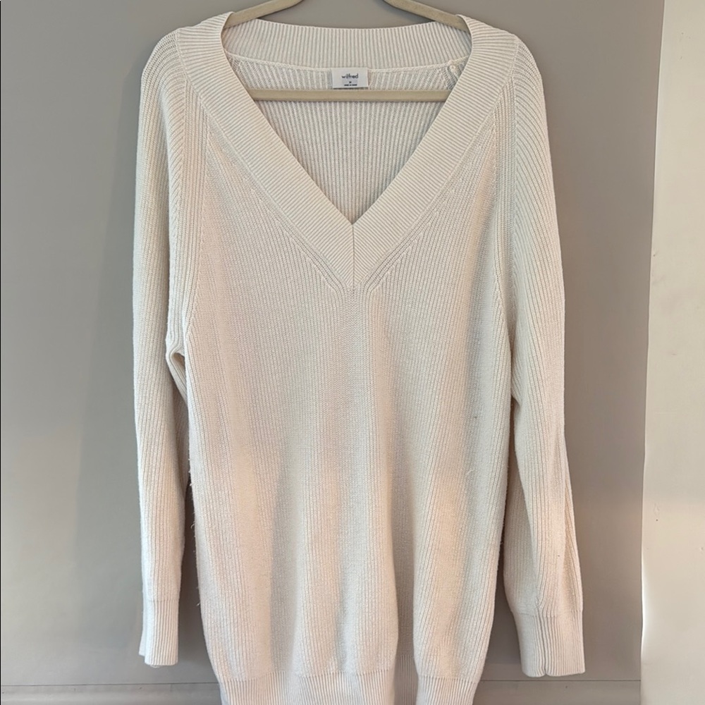 Wilfred White V-Neck Sweater